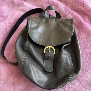 Vintage Coach Elegant Black Leather Backpack